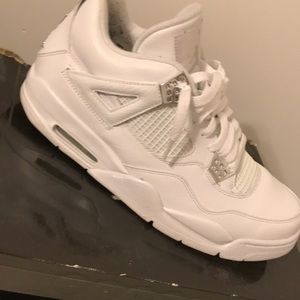 Jordan 4
